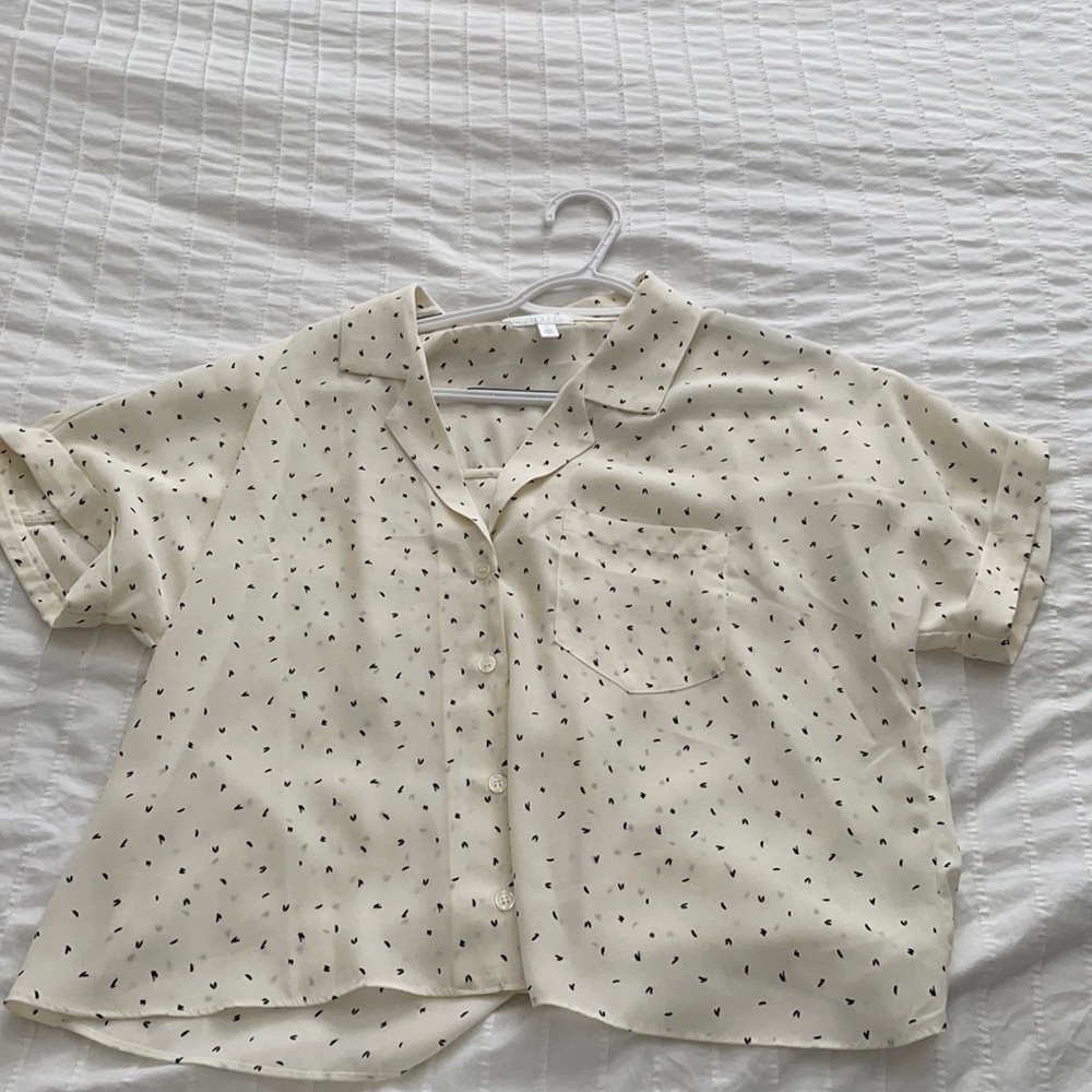 Abound crop top button up